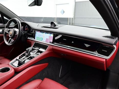 Certified 2020 Porsche Panamera 4S image 20