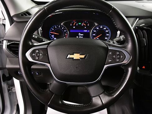 Used 2021 Chevrolet Traverse LT AWD/4WD image 18