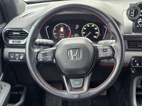 Used 2023 Honda Pilot TrailSport image 21