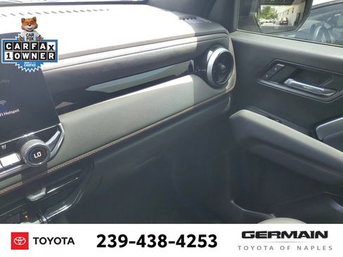 Used 2024 Chevrolet Colorado Z71 w/ Z71 Convenience Package 2 AWD/4WD image 36