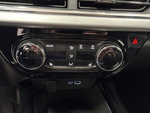 New 2026 Chevrolet Trax LT w/ Driver Confidence Package FWD image 19