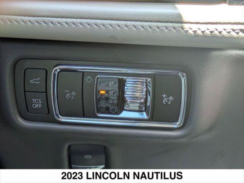 Certified 2023 Lincoln Nautilus Reserve w/ Equipment Group 201A FWD image 19