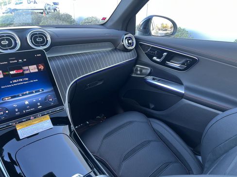 New 2025 Mercedes-Benz GLC 43 AMG 4MATIC image 36