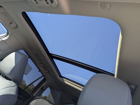 Used 2022 Toyota Highlander Platinum image 23