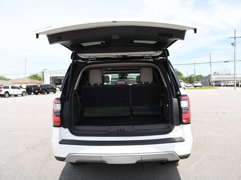 Used 2020 Ford Expedition Limited w/ Equipment Group 301A RWD image 9
