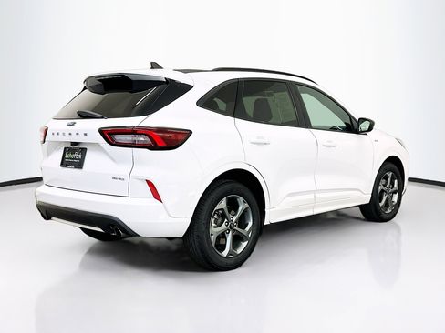 Used 2023 Ford Escape ST-Line image 9