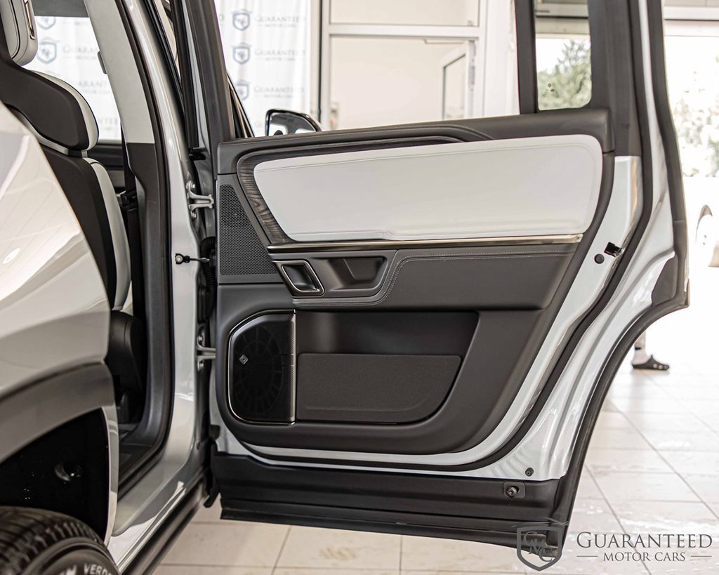Used 2024 Rivian R1S Adventure Dual AWD/4WD image 41