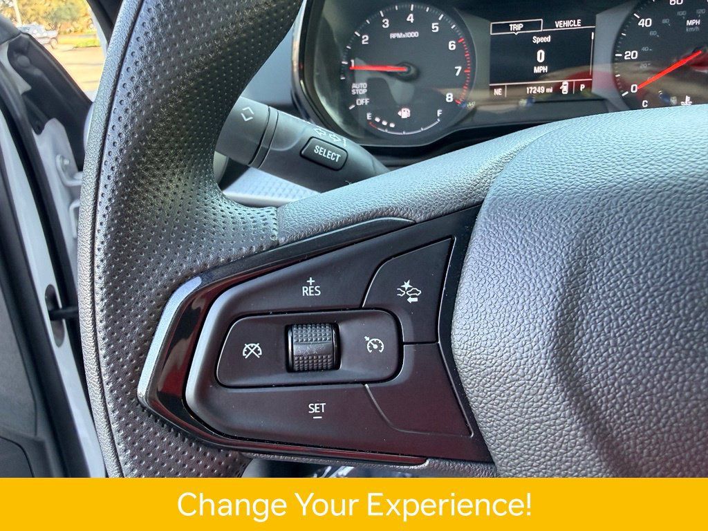 Used 2024 Chevrolet Trax LS w/ LS Convenience Package FWD image 21