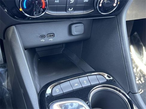 New 2026 Buick Encore GX Sport Touring image 18