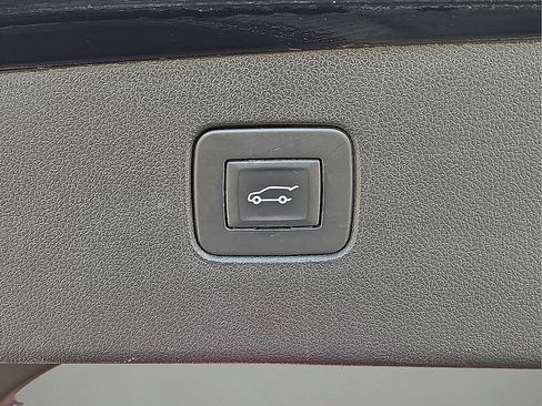 Used 2024 Buick Envista Sport Touring w/ Convenience I Package image 16