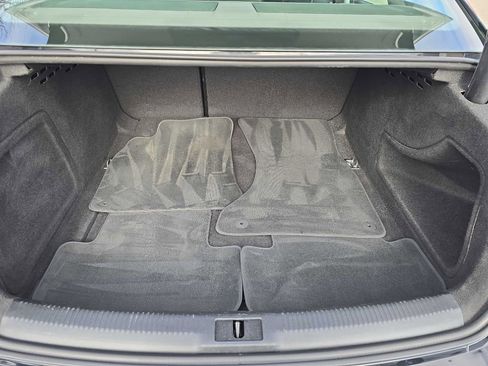 Used 2016 Audi A4 2.0T Premium image 31