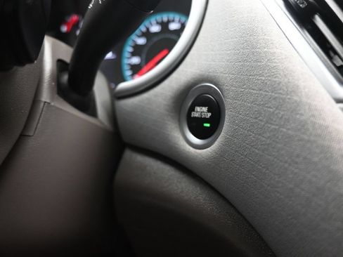 Used 2022 Chevrolet Malibu LT FWD image 19