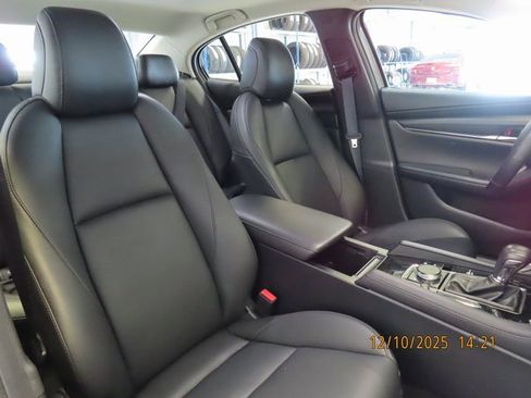 Used 2025 MAZDA MAZDA3 s image 7