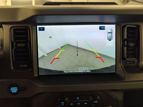 Used 2024 Ford Bronco Everglades AWD/4WD image 24
