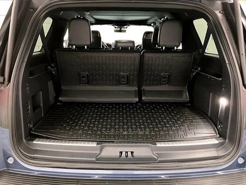 Used 2023 Lincoln Navigator L Reserve image 38