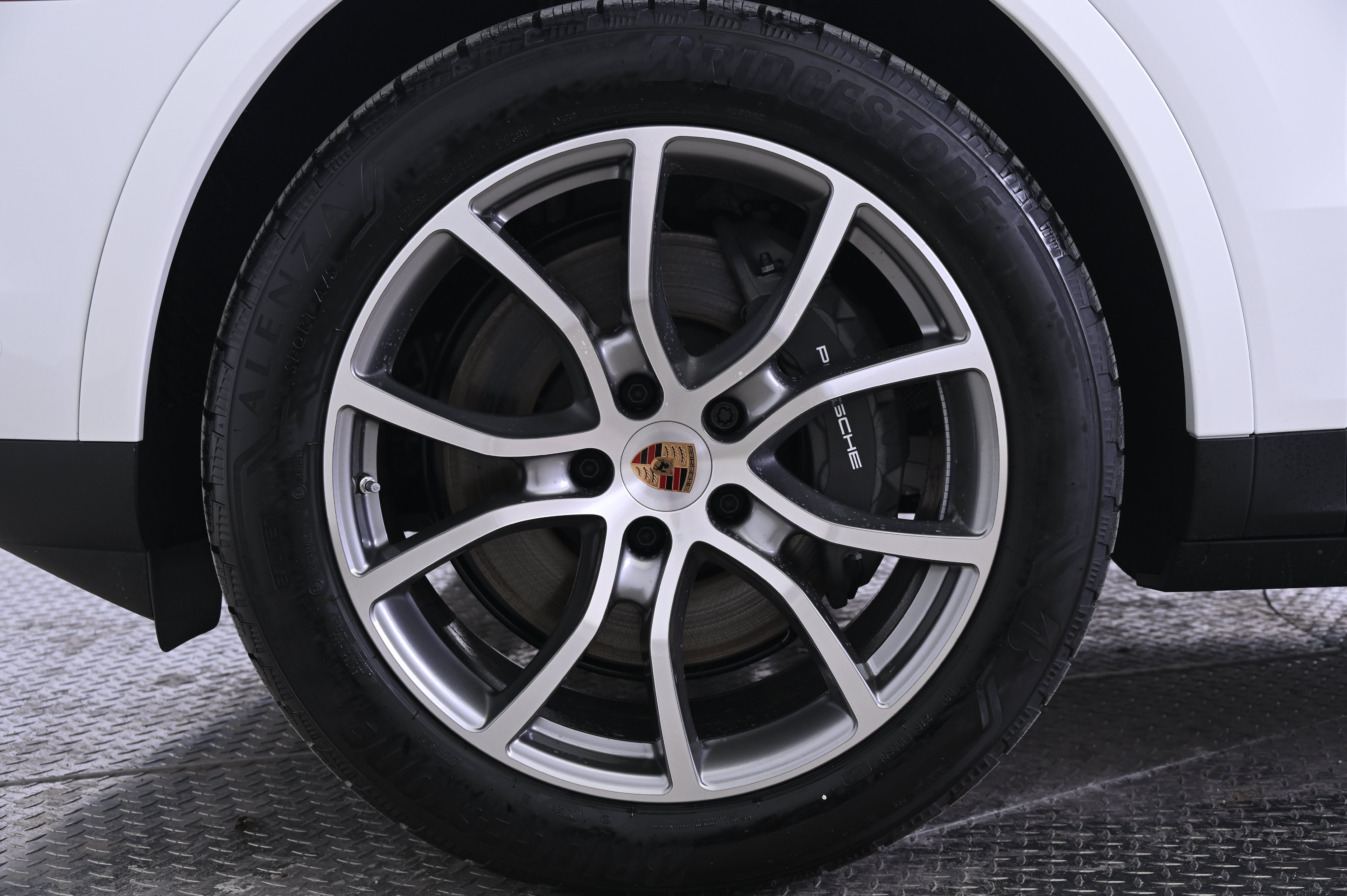 Used 2026 Porsche Cayenne Coupe AWD/4WD image 11