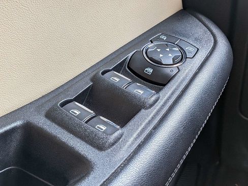Used 2024 Ford Edge SE AWD/4WD image 29