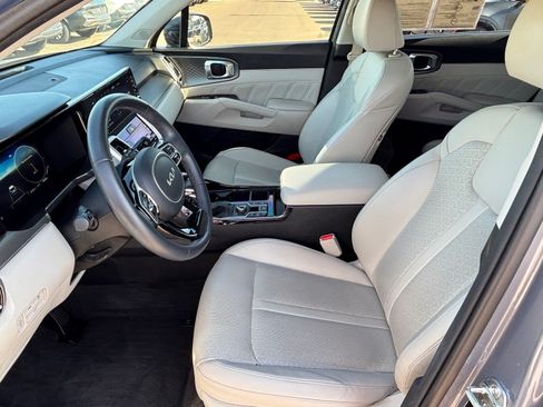 Used 2023 Kia Sorento SX AWD/4WD image 21