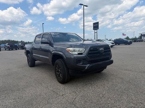Used 2018 Toyota Tacoma SR AWD/4WD image 6