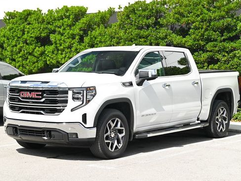 Used 2023 GMC Sierra 1500 SLT w/ SLT Premium Plus Package RWD image 1