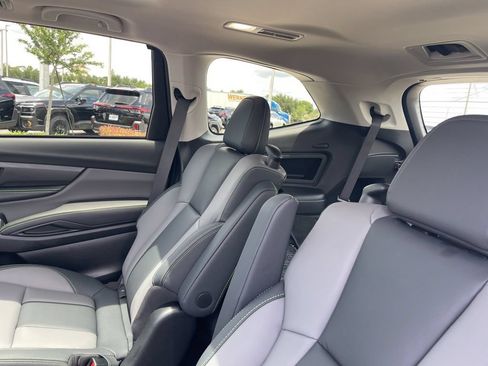 Certified 2025 Subaru Ascent Onyx Edition AWD/4WD image 24