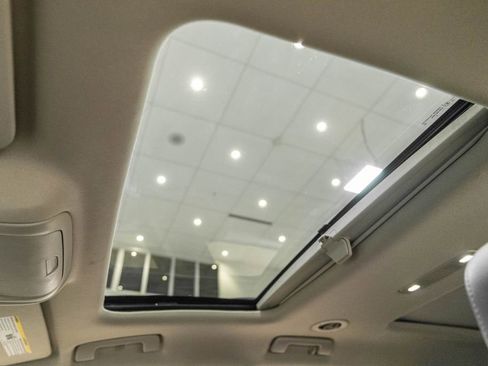 Used 2017 GMC Acadia Denali w/ Technology Package image 24