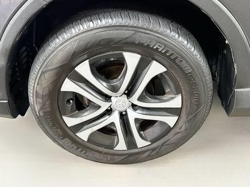 Used 2017 Toyota RAV4 LE FWD image 36