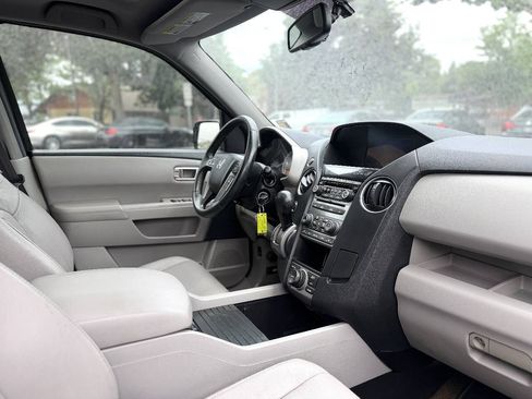 Used 2013 Honda Pilot Touring image 11