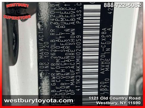 Used 2021 Toyota Camry XSE w/ Navigation Upgrade Package FWD image 19