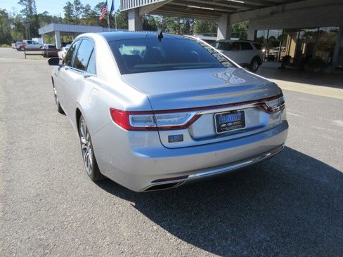 Used 2020 Lincoln Continental Reserve w/ Luxury Package image 3