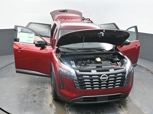 New 2026 Nissan Pathfinder SV FWD image 40