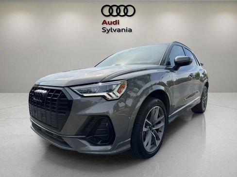 Certified 2025 Audi Q3 2.0T Premium w/ Convenience Package AWD/4WD image 4