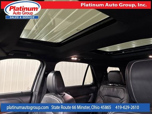 Used 2019 Ford Explorer Platinum image 14