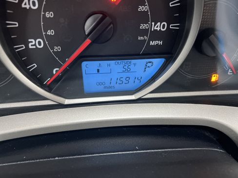 Used 2015 Toyota RAV4 LE image 15