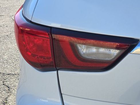 Used 2020 INFINITI QX60 Luxe image 9