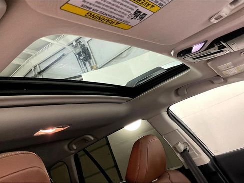 Used 2022 Subaru Outback Touring image 23