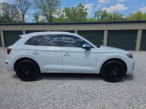 Used 2021 Audi SQ5 Premium Plus w/ Premium Plus Package AWD/4WD image 9