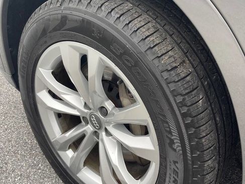 Used 2017 Audi Q7 3.0T Premium Plus image 46