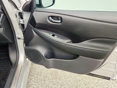 Used 2023 Nissan Leaf SV Plus FWD image 26