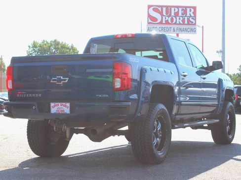Used 2017 Chevrolet Silverado 1500 LTZ Z71 w/ LTZ Plus Package AWD/4WD image 5