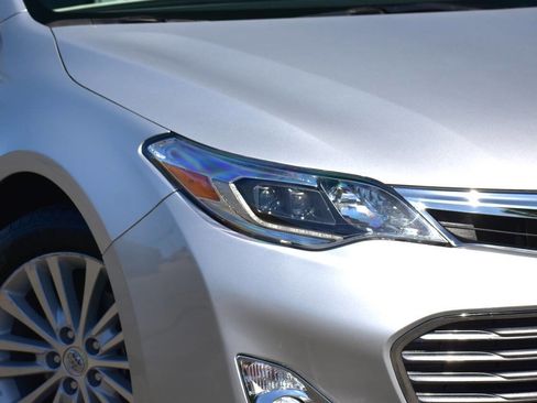 Used 2014 Toyota Avalon Limited w/ Technology Package FWD image 15