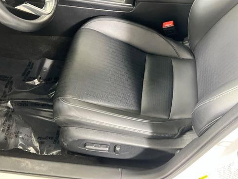 Used 2022 Honda Civic EX-L image 18