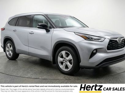 Used 2025 Toyota Highlander LE