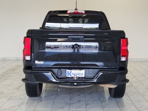 Used 2023 Chevrolet Colorado Trail Boss AWD/4WD image 6