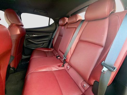 Used 2024 MAZDA MAZDA3 s image 19