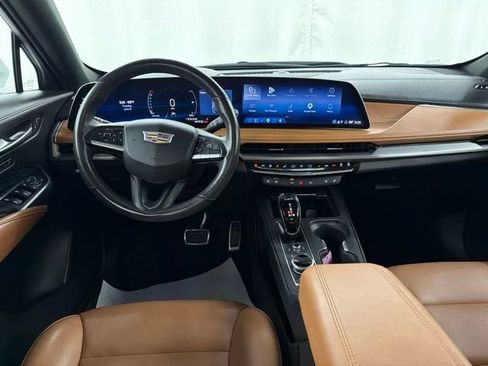 Used 2024 Cadillac XT4 Sport AWD/4WD image 27