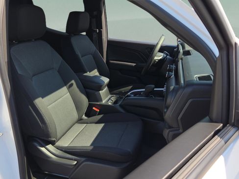Used 2025 Chevrolet Colorado Trail Boss AWD/4WD image 15