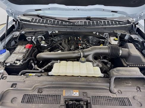 Used 2025 Ford Expedition Platinum image 33