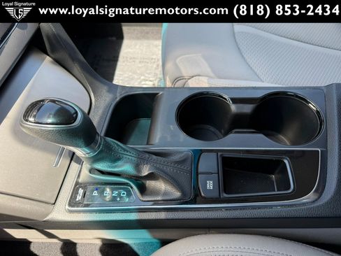 Used 2017 Hyundai Sonata SE FWD image 26