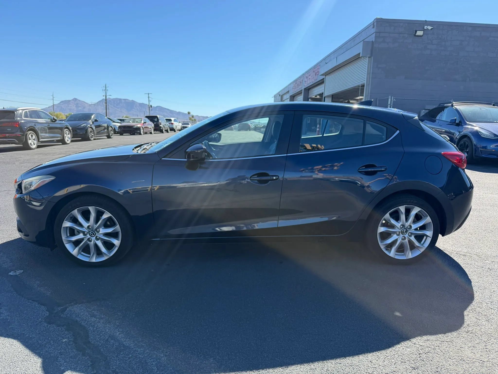 Used 2016 MAZDA MAZDA3 s Touring FWD image 5